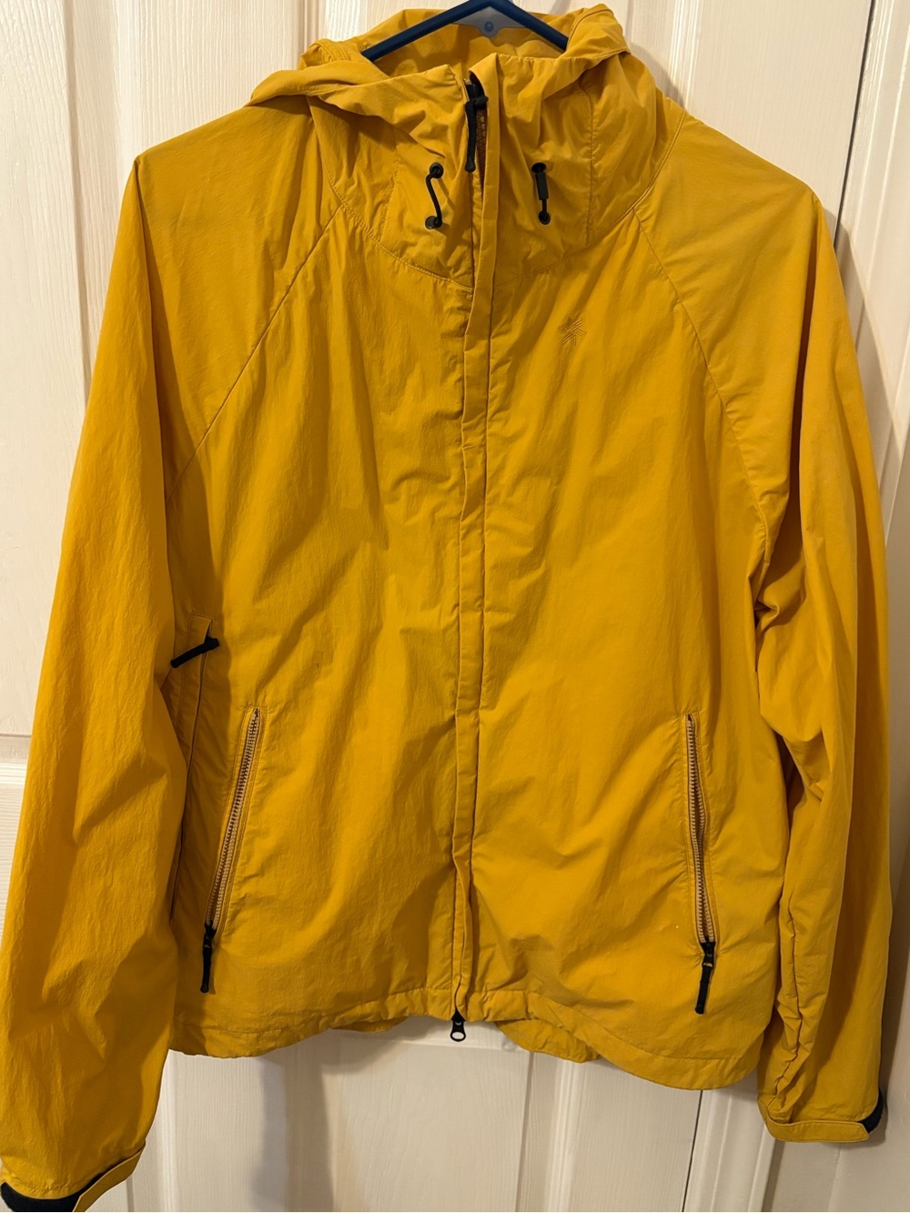 Goldwin Men’s Mobility Package Jacket Yellow
